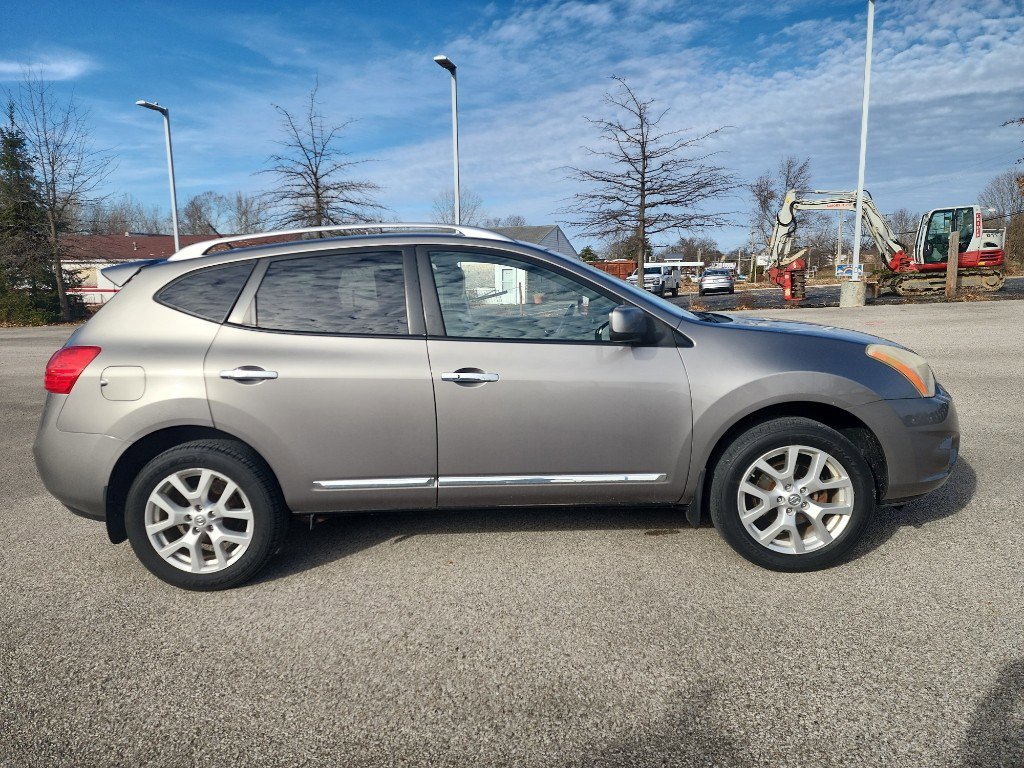 Used 2011 Nissan Rogue SV w/ SL Pkg image 7