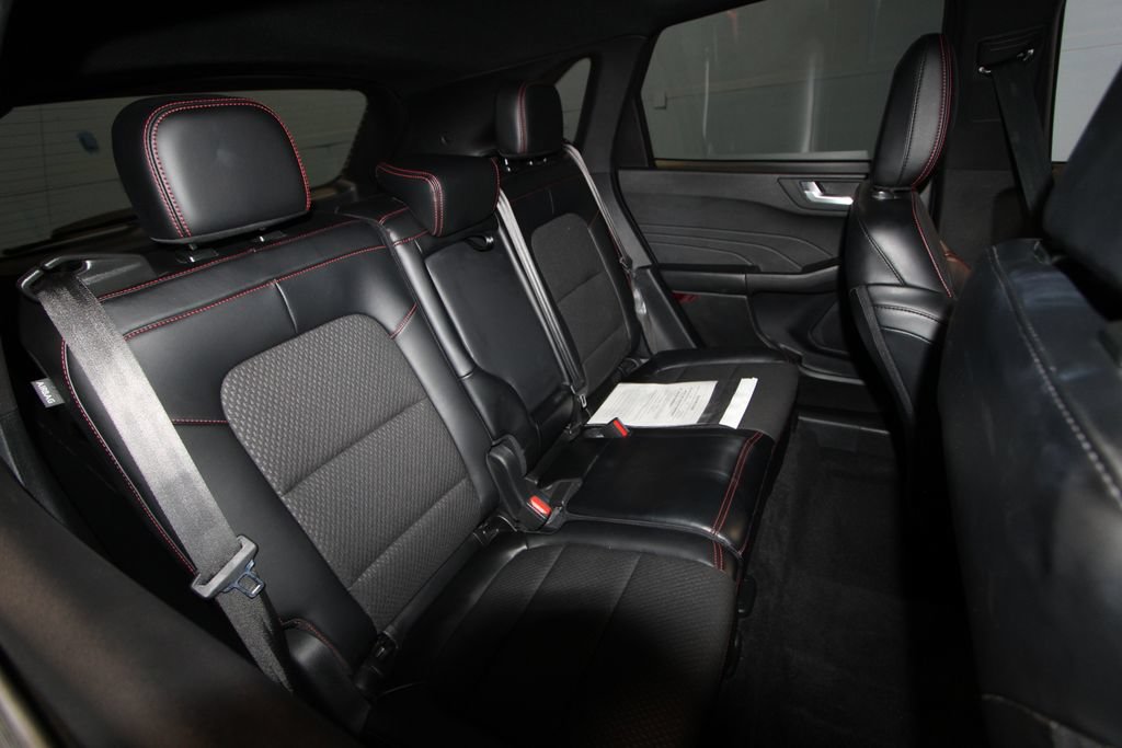 Used 2024 Ford Escape ST-Line w/ Tech Pack #1 FWD image 21