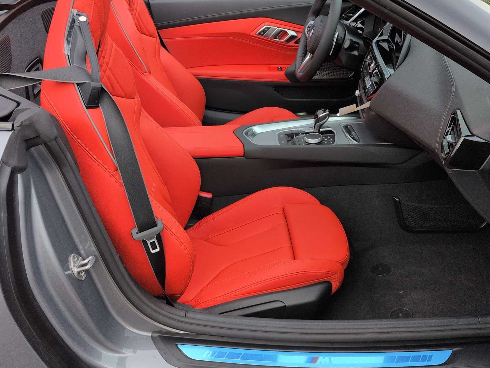 New 2026 BMW Z4 M40i w/ Premium Package RWD image 21