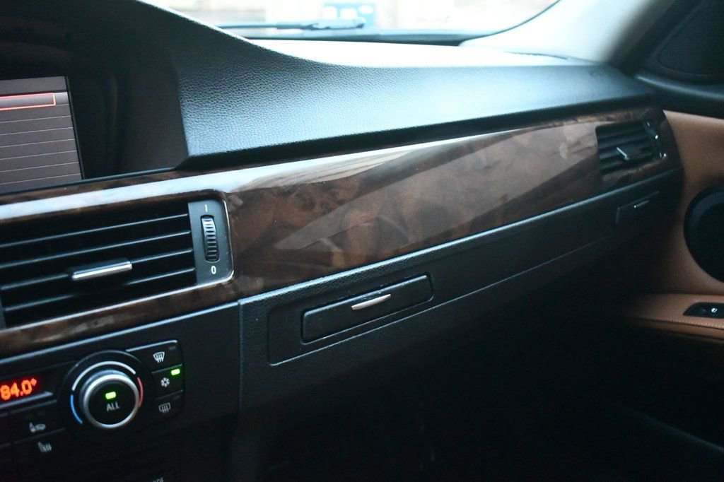 Used 2011 BMW 328i xDrive Sedan w/ Premium Pkg image 19