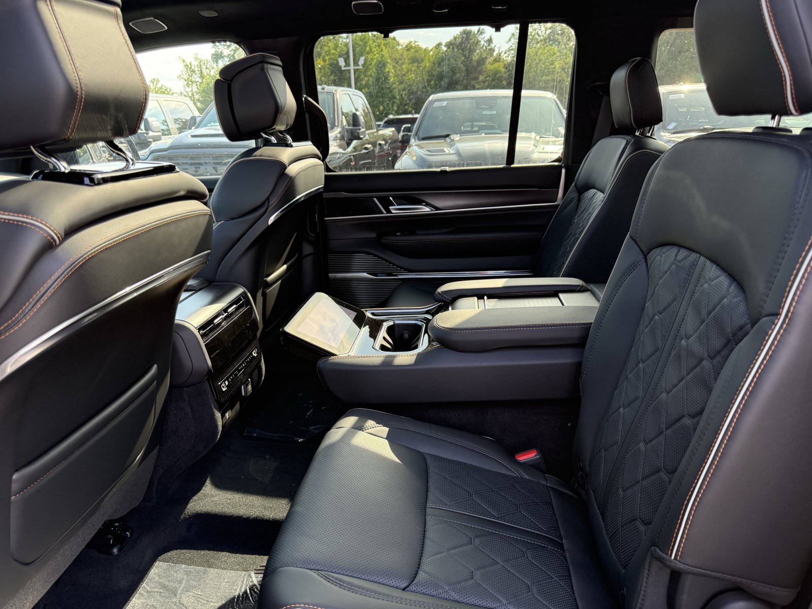 New 2026 Jeep Grand Wagoneer Summit AWD/4WD image 13