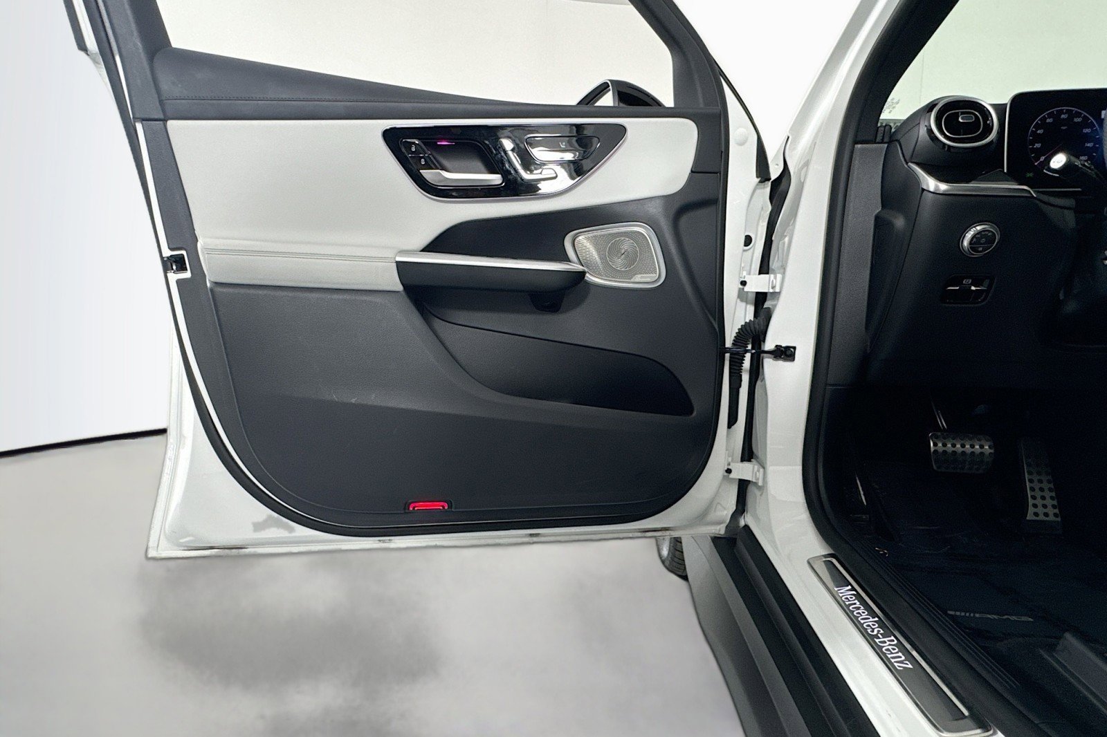 Certified 2023 Mercedes-Benz GLC 300 4MATIC image 21