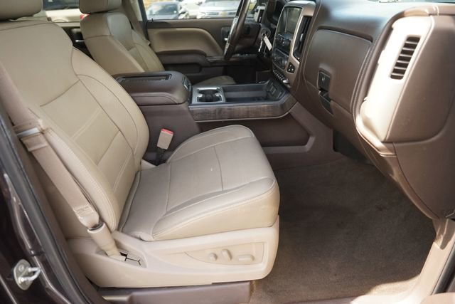 Used 2016 GMC Sierra 1500 Denali w/ Enhanced Driver Alert Package AWD/4WD image 19