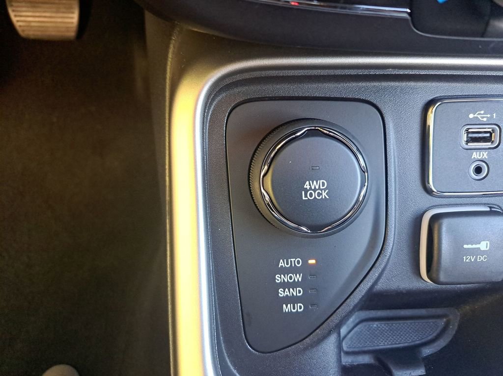 Used 2019 Jeep Compass Latitude image 30