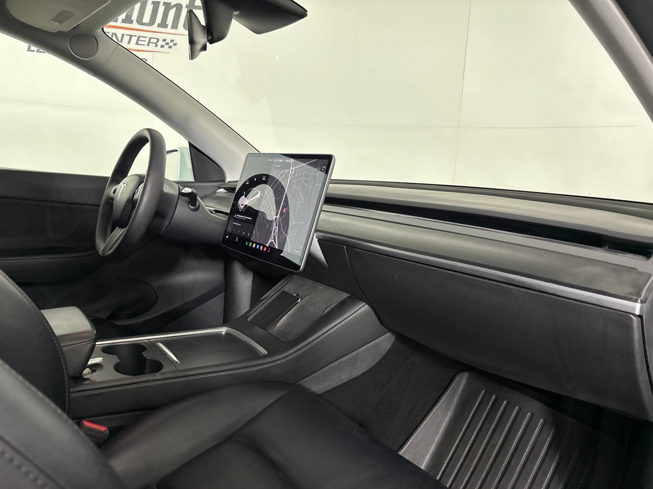 Used 2021 Tesla Model Y Long Range AWD/4WD image 22