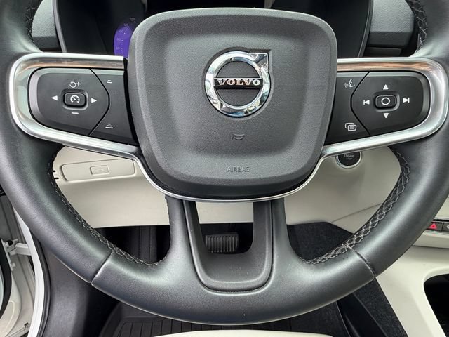 Certified 2024 Volvo XC40 B5 Plus w/ Protection Package Premier AWD/4WD image 25