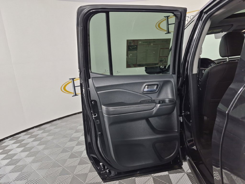 Used 2023 Honda Ridgeline RTL-E image 30