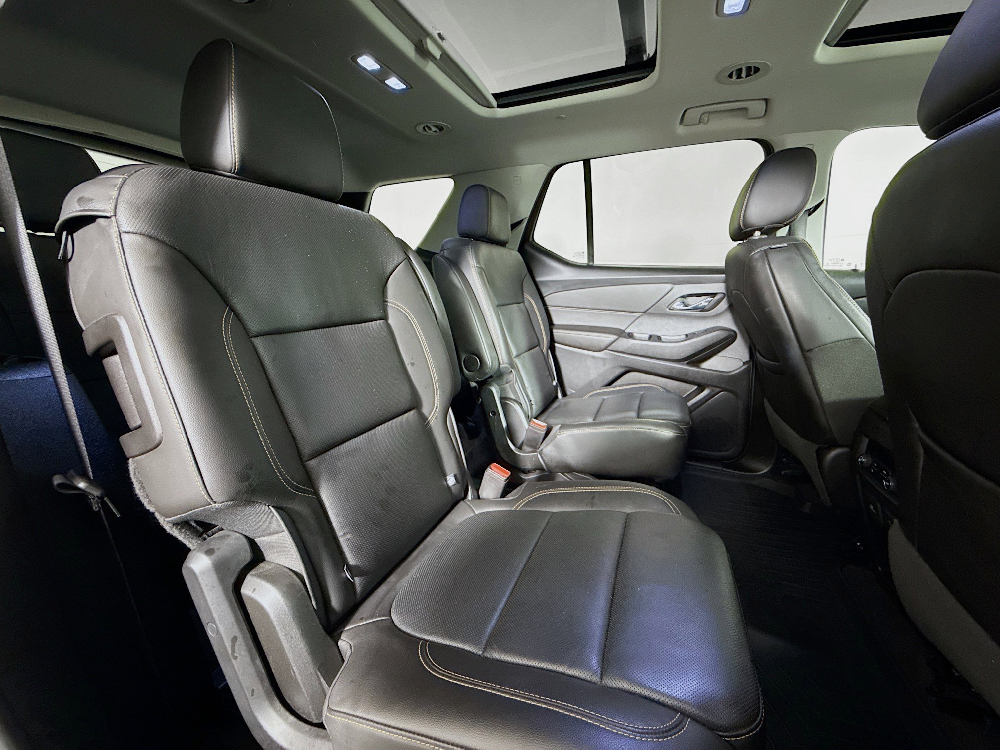 Used 2020 Chevrolet Traverse Premier w/ Redline Edition AWD/4WD image 28
