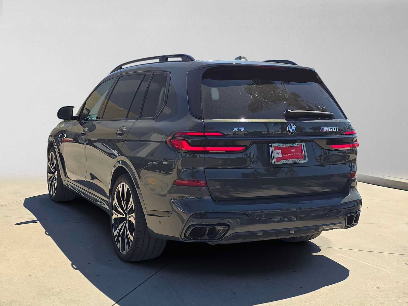 Used 2024 BMW X7 M60i w/ Executive Package AWD/4WD image 5