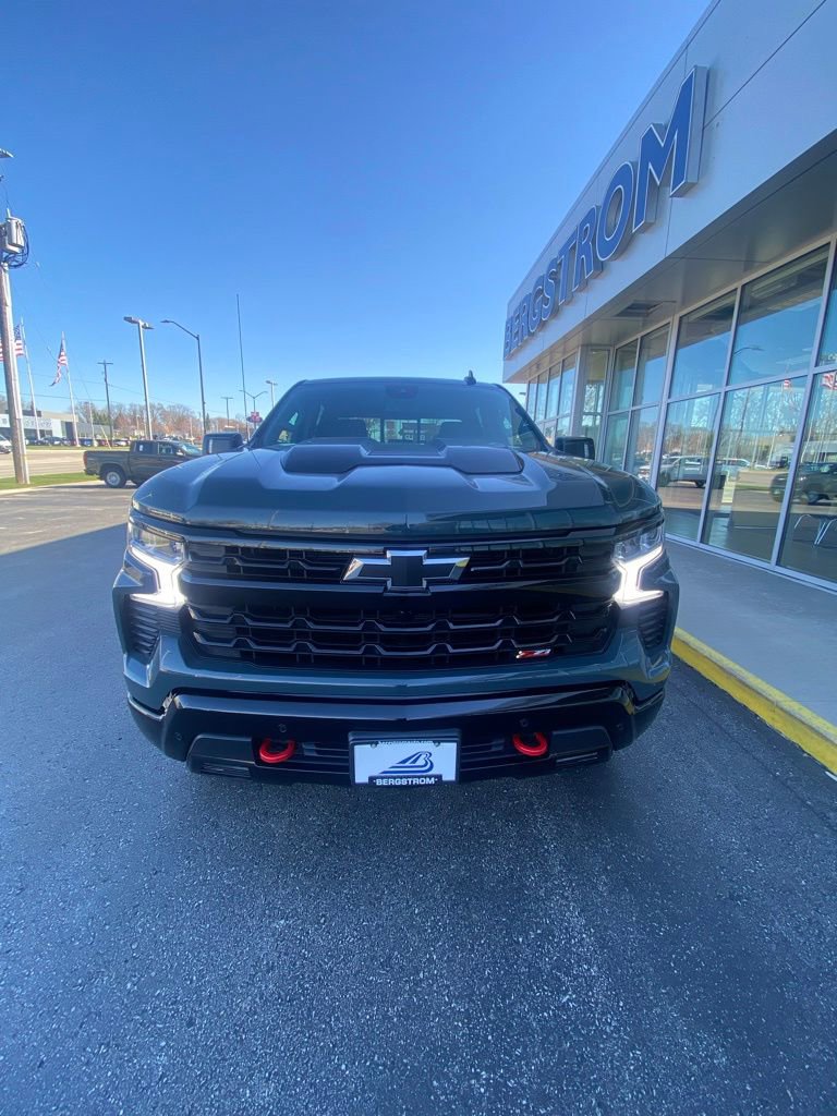 Used 2025 Chevrolet Silverado 1500 LT Trail Boss w/ LT Trail Boss Premium Package AWD/4WD image 12