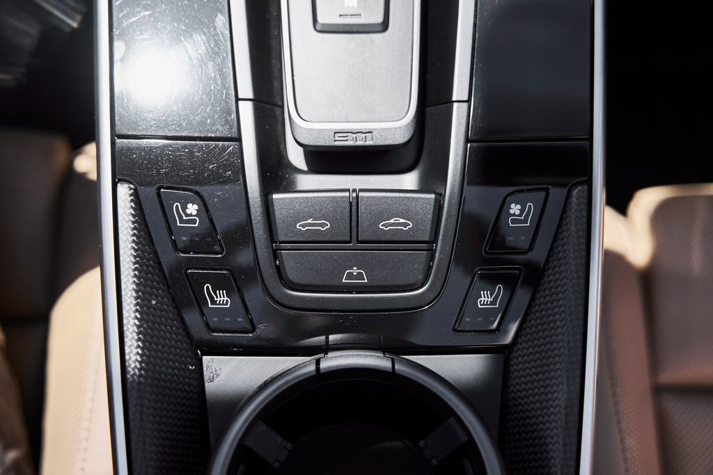 Used 2021 Porsche 911 Turbo S AWD/4WD image 60