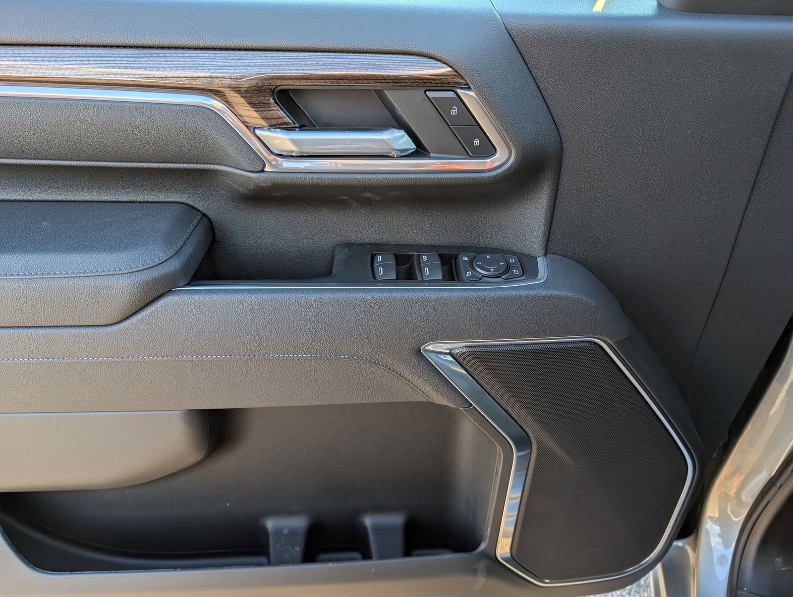 New 2026 Chevrolet Silverado 2500 LT w/ All Star Edition image 16