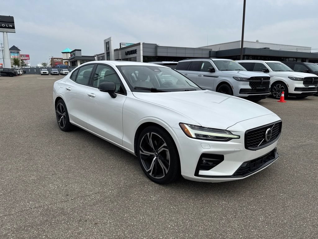 Used 2024 Volvo S60 B5 Core FWD image 7