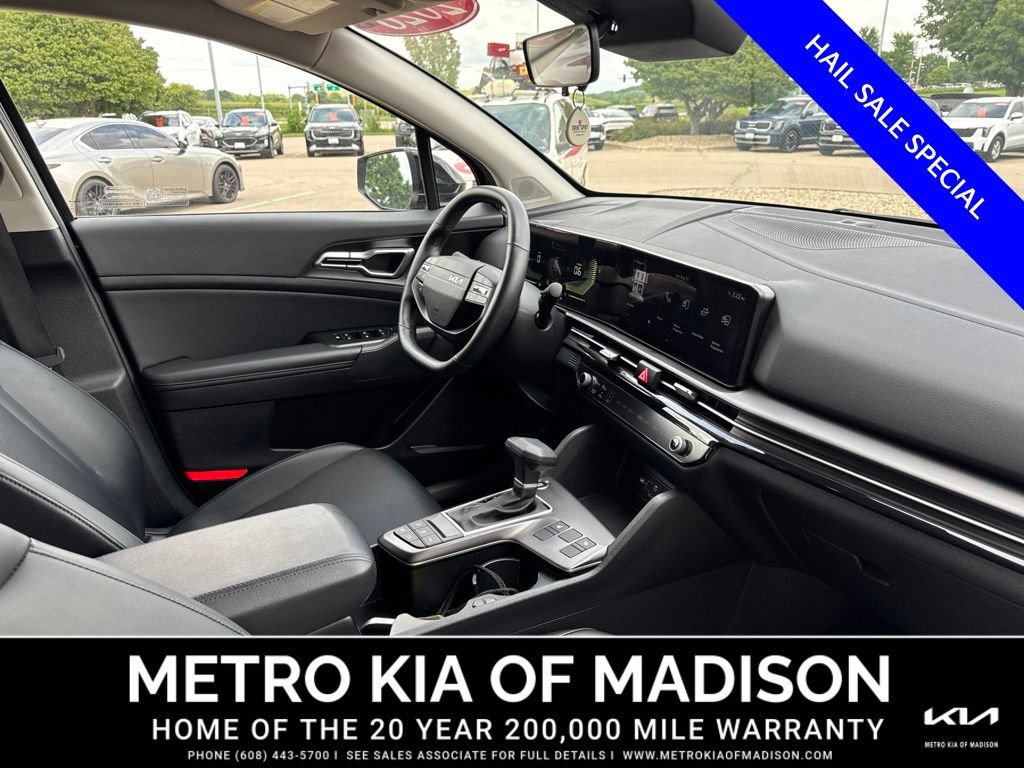 Used 2026 Kia Sportage EX FWD image 44
