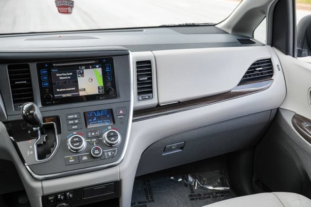Used 2015 Toyota Sienna XLE w/ XLE Navigation Package FWD image 25