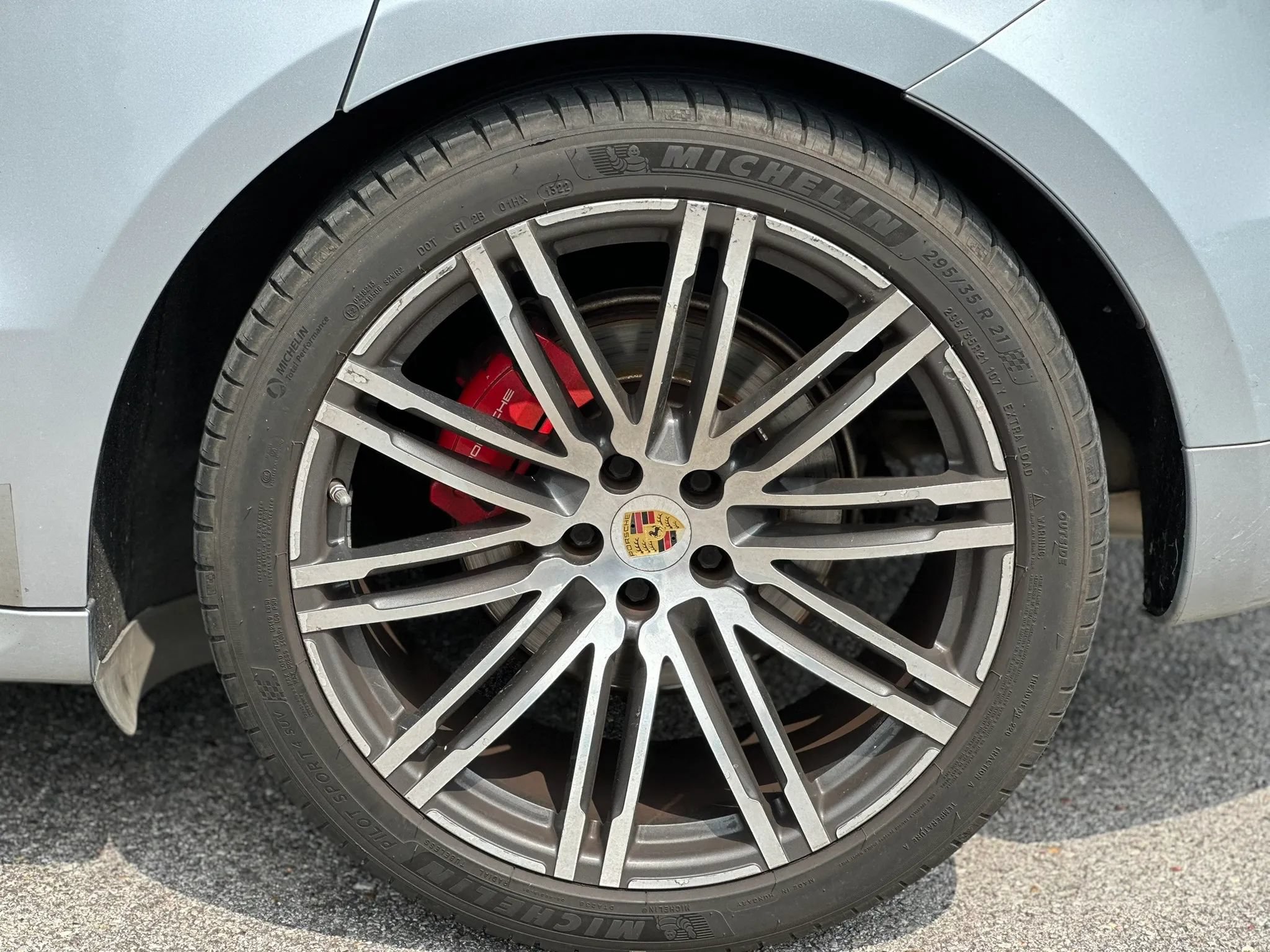 Used 2017 Porsche Macan GTS AWD/4WD image 26