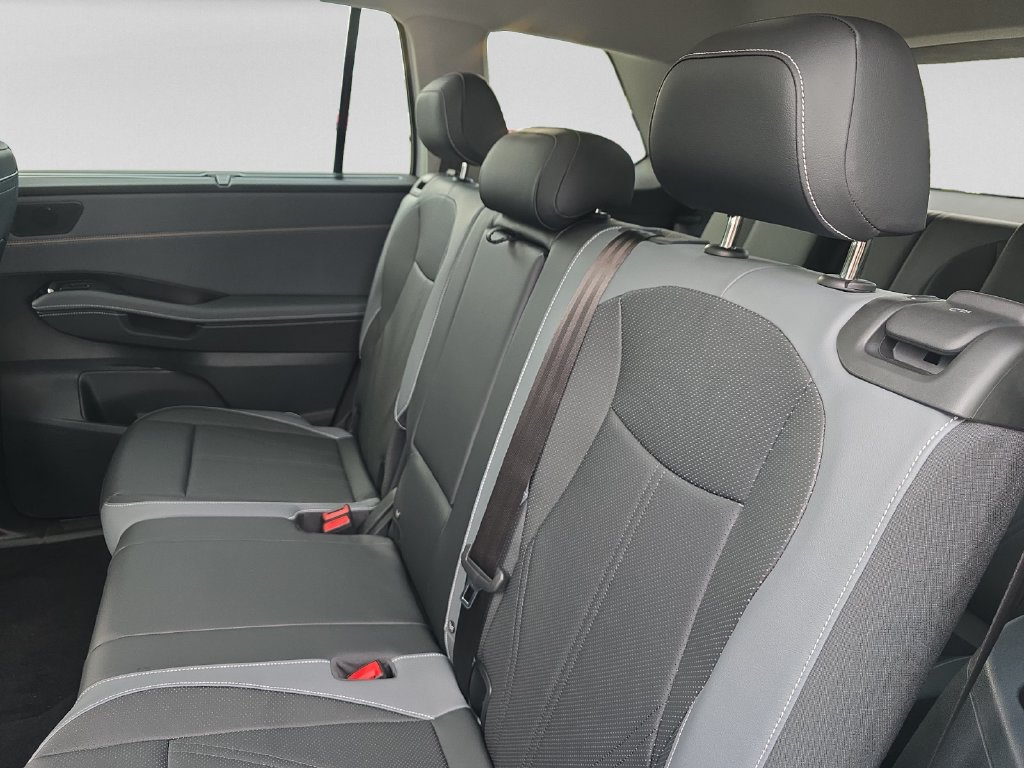 New 2027 Volkswagen Atlas SE FWD image 22