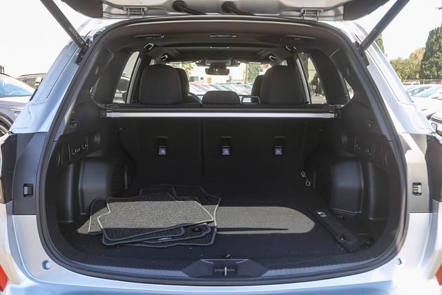 Used 2025 Subaru Forester Premium AWD/4WD image 26