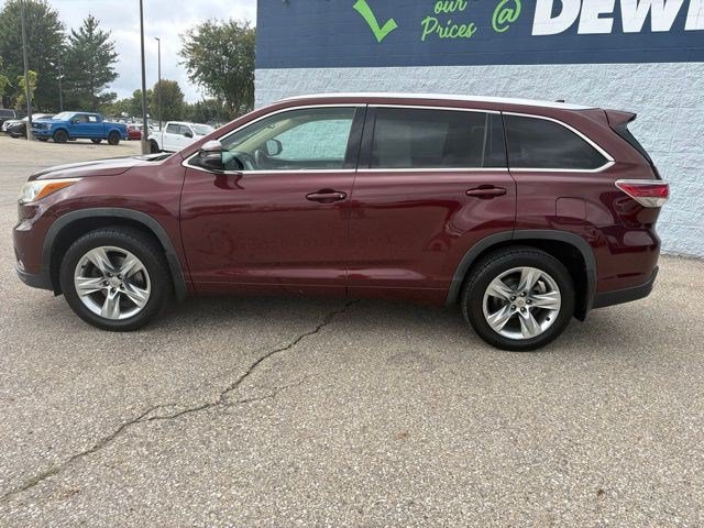 Used 2015 Toyota Highlander Limited AWD/4WD image 2