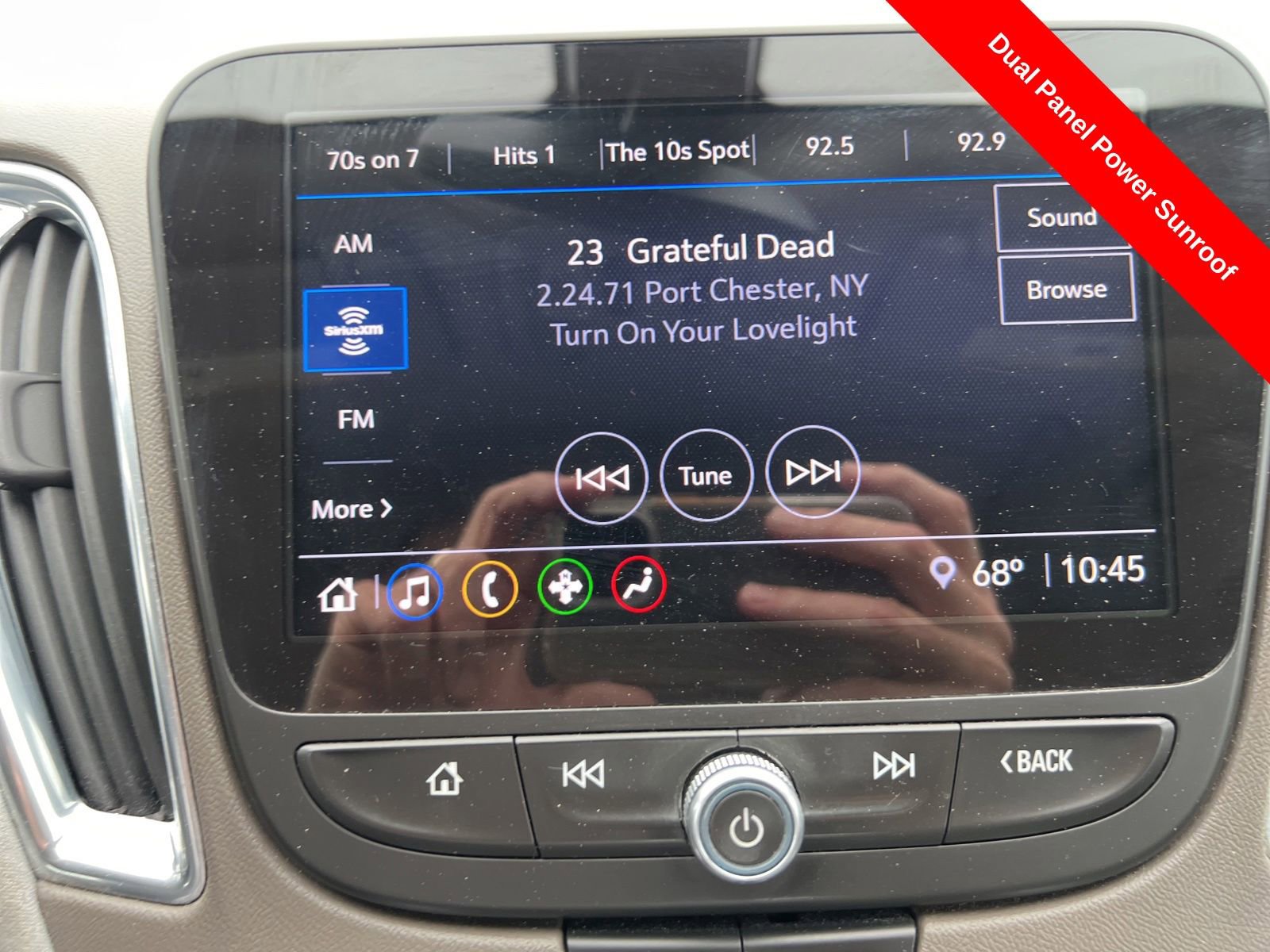 Used 2021 Chevrolet Malibu LT FWD image 17