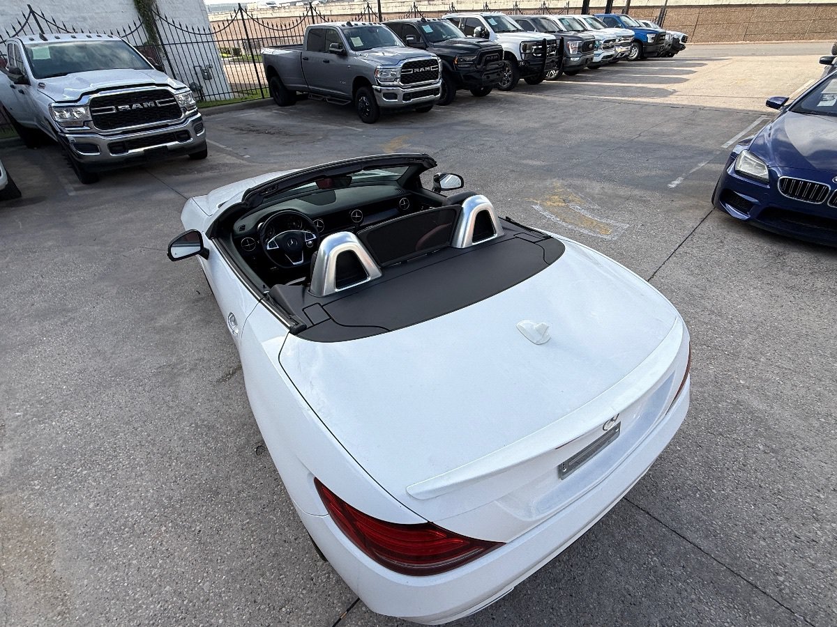Used 2018 Mercedes-Benz SLC 300 w/ Premium 1 Package image 34
