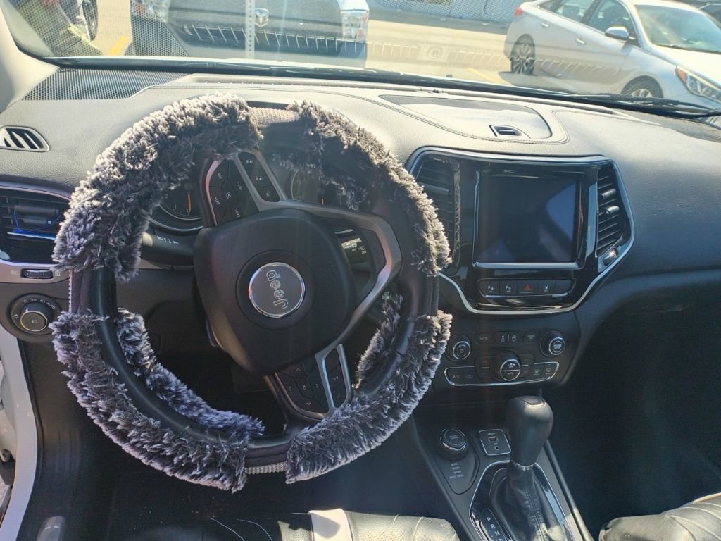 Used 2021 Jeep Cherokee Limited image 8