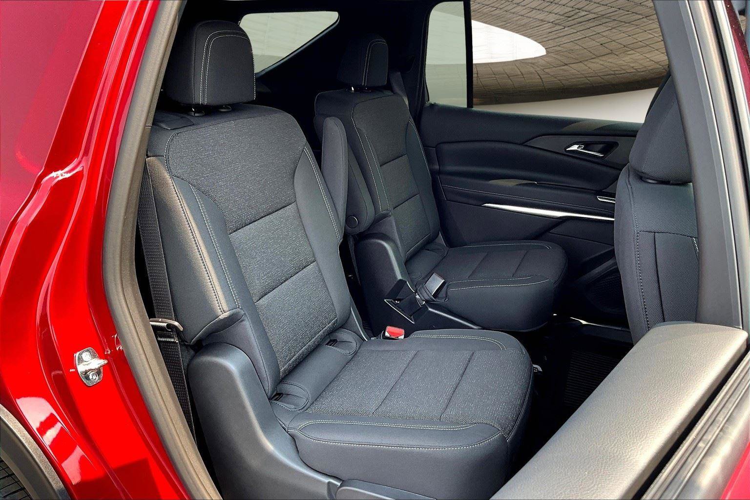 New 2026 Chevrolet Traverse LT w/ Driver Confidence Package image 8