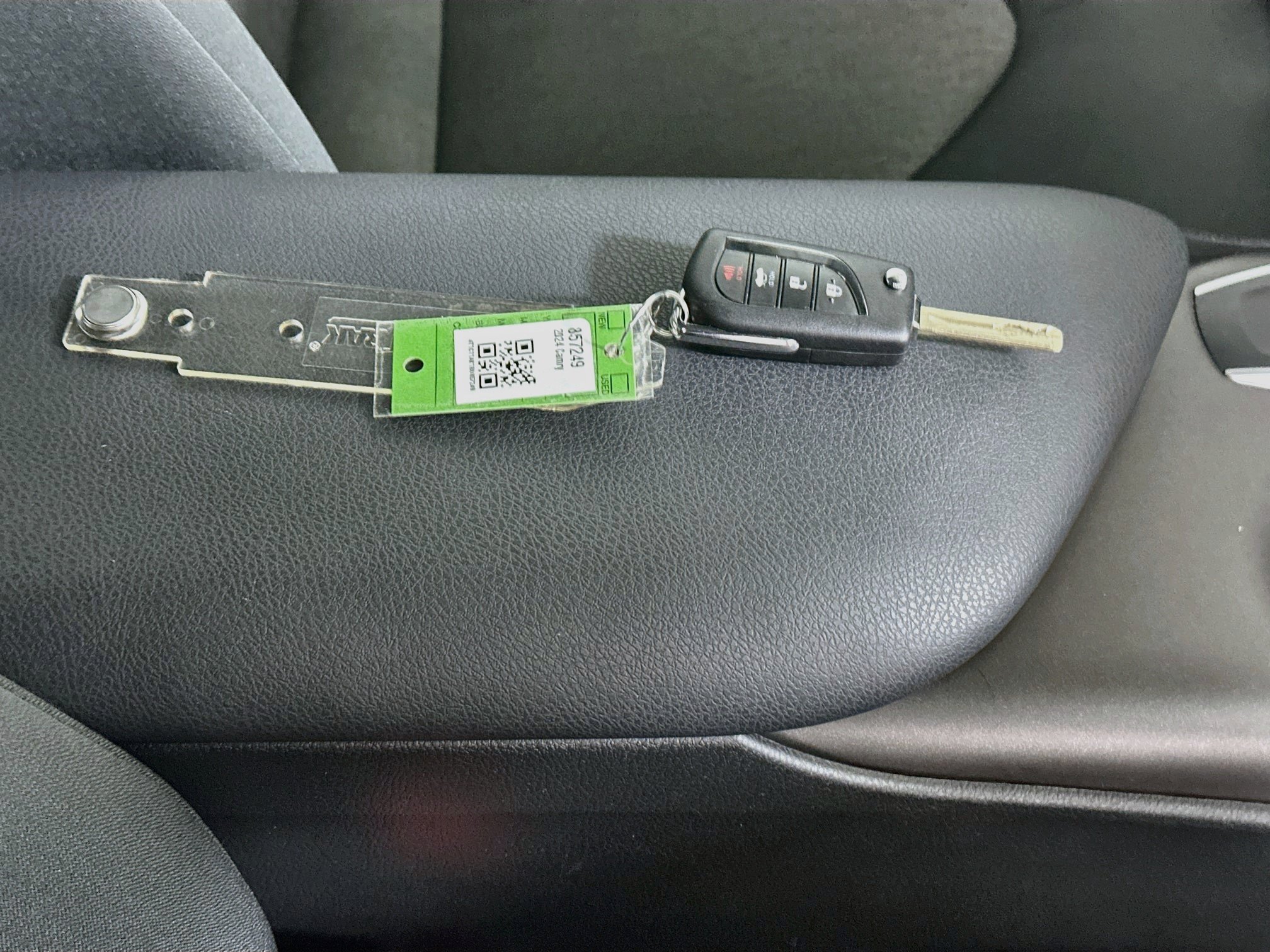 Certified 2024 Toyota Camry LE FWD image 32