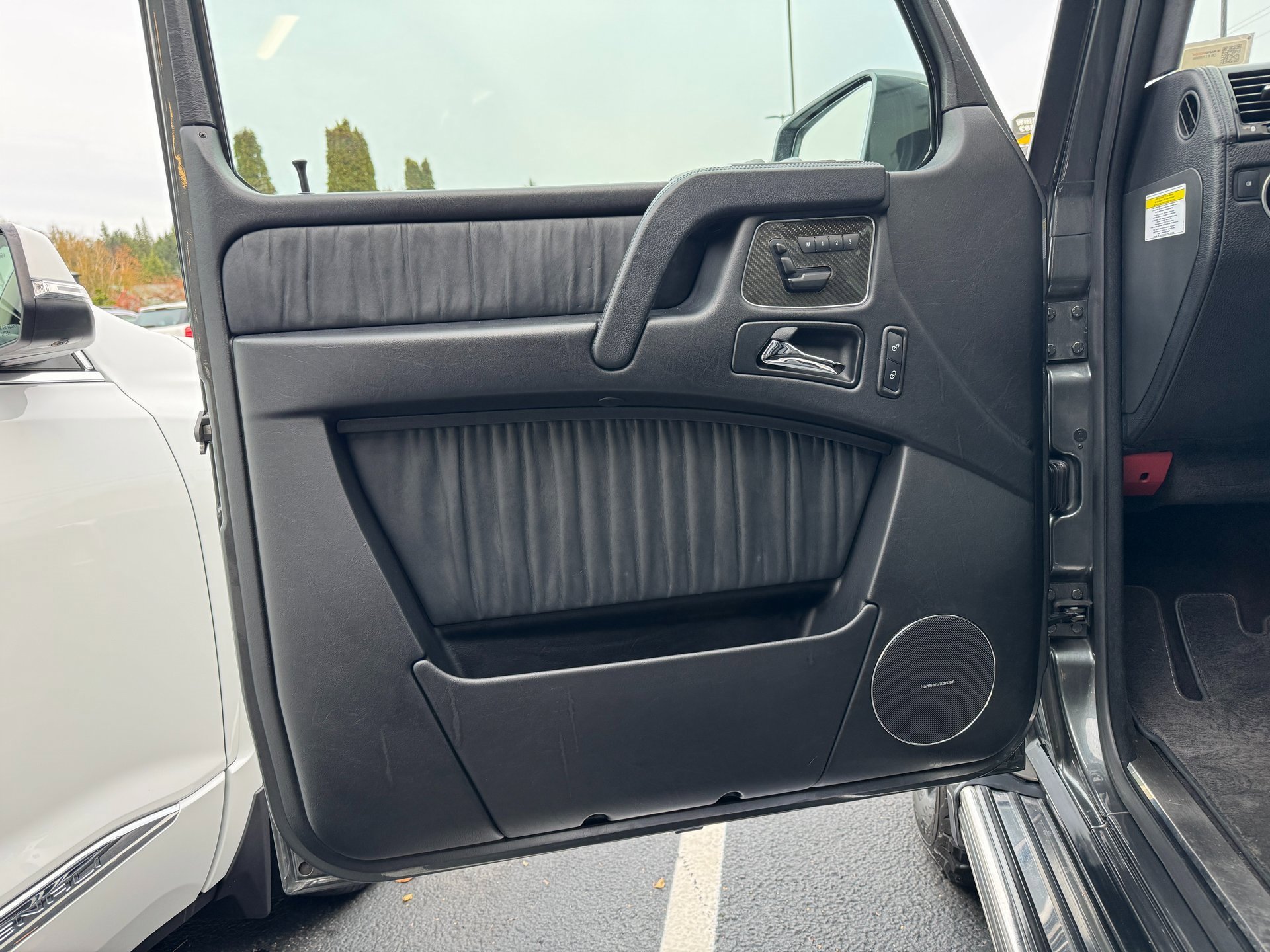 Used 2013 Mercedes-Benz G 63 AMG 4MATIC image 34