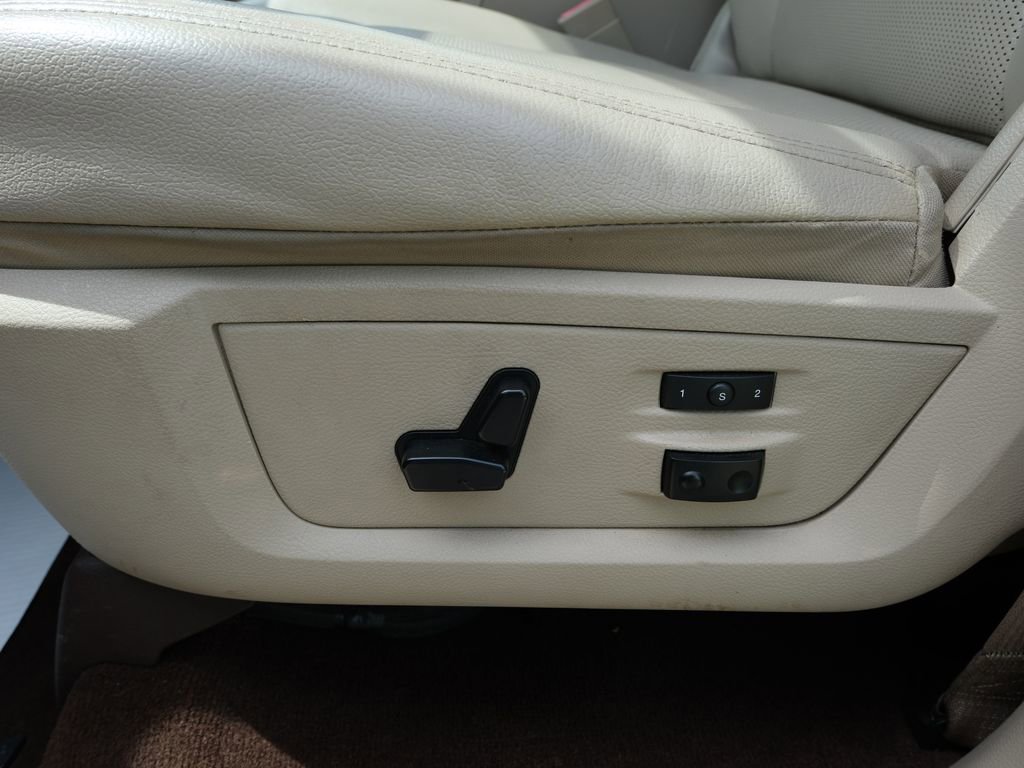 Used 2014 RAM 2500 Laramie AWD/4WD image 25