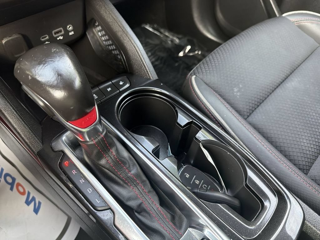 Used 2022 Chevrolet TrailBlazer RS FWD image 16