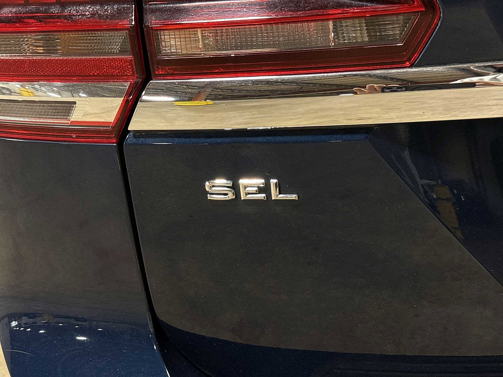 Used 2018 Volkswagen Atlas SEL Premium AWD/4WD image 29