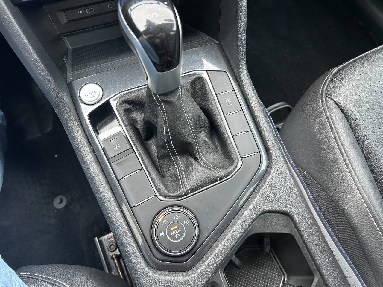 Used 2024 Volkswagen Tiguan Wolfsburg Edition image 14