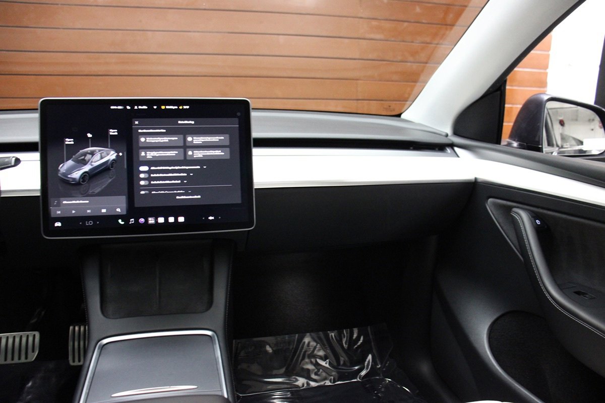 Used 2022 Tesla Model Y Performance AWD/4WD image 48