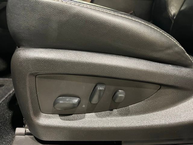 Used 2018 Chevrolet Suburban Premier image 38