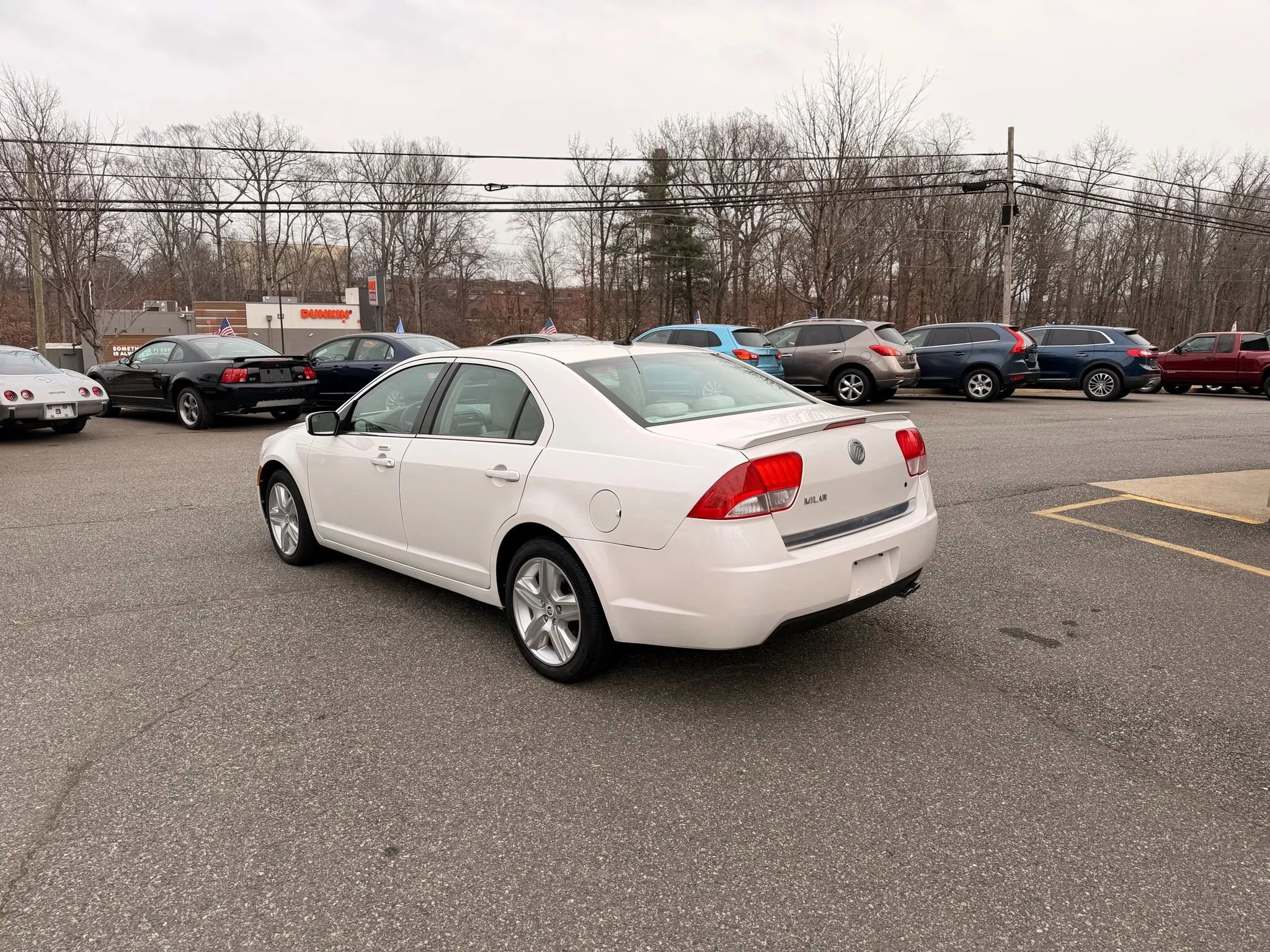 Used 2010 Mercury Milan image 4