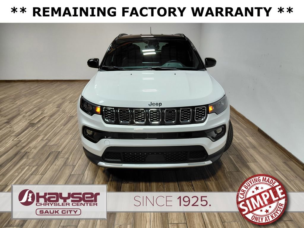 Used 2025 Jeep Compass Limited AWD/4WD image 3