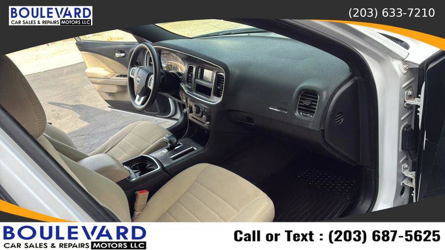 Used 2013 Dodge Charger SE w/ Sport Appearance Group image 39