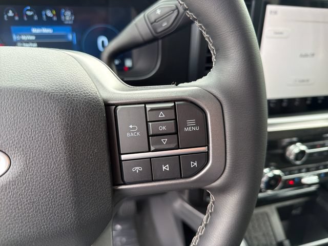 New 2026 Ford F250 Lariat w/ Black Appearance Package AWD/4WD image 29