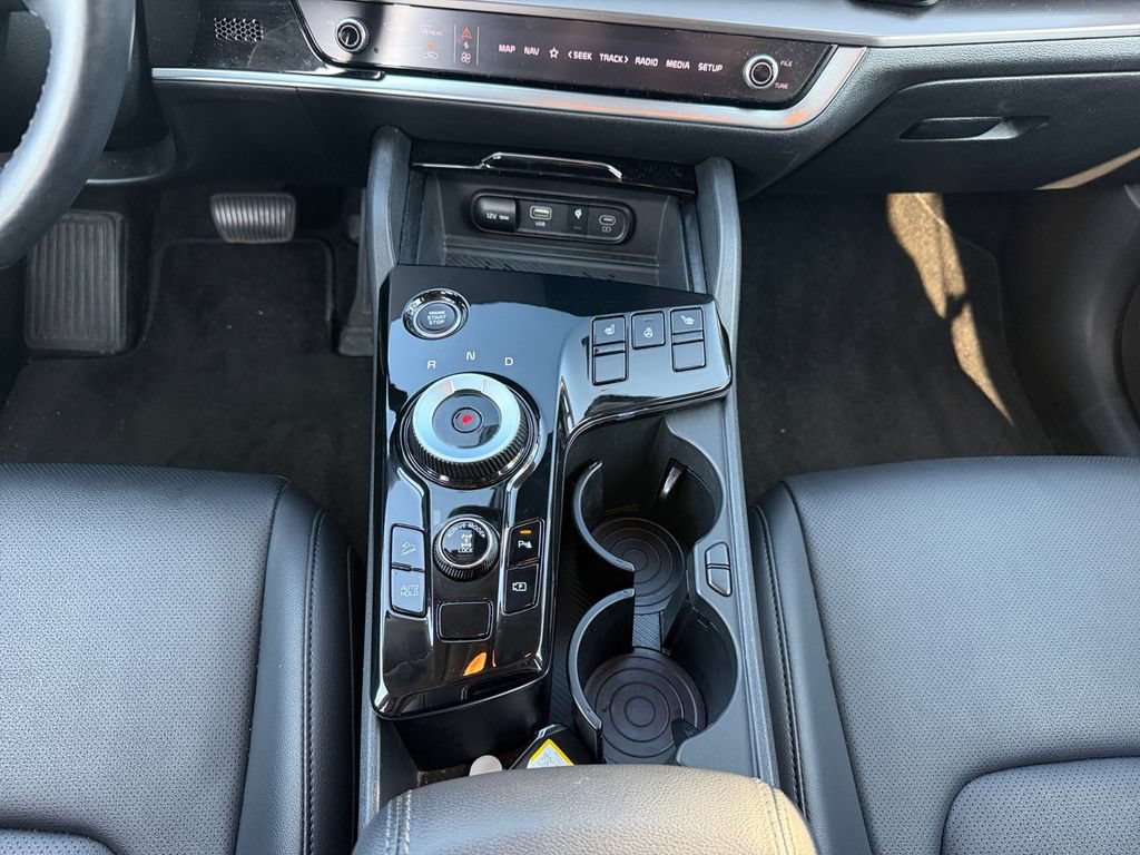 Used 2023 Kia Sportage EX AWD/4WD image 11
