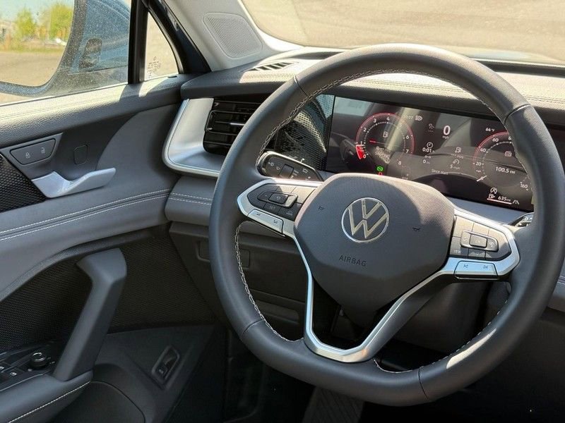 New 2026 Volkswagen Tiguan SE AWD/4WD image 7