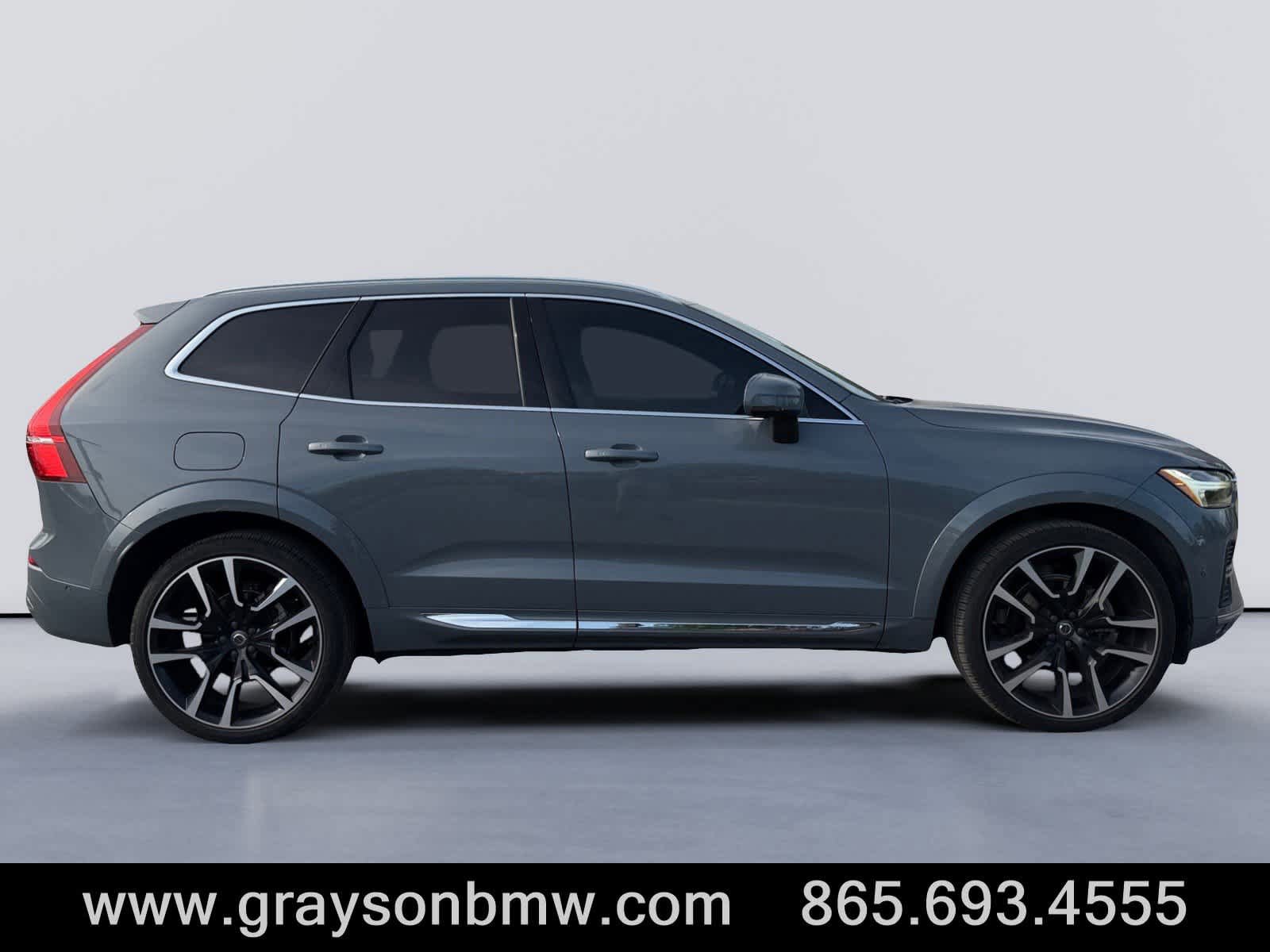 Used 2023 Volvo XC60 B5 Ultimate w/ Protection Package Premier FWD image 2