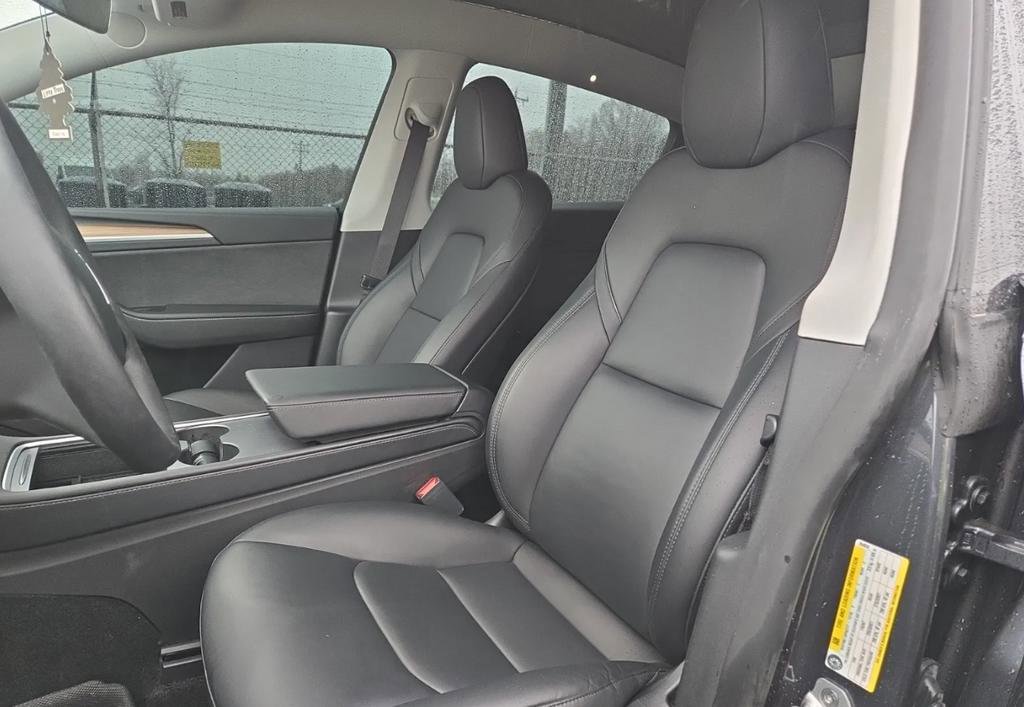 Used 2024 Tesla Model Y Performance image 4