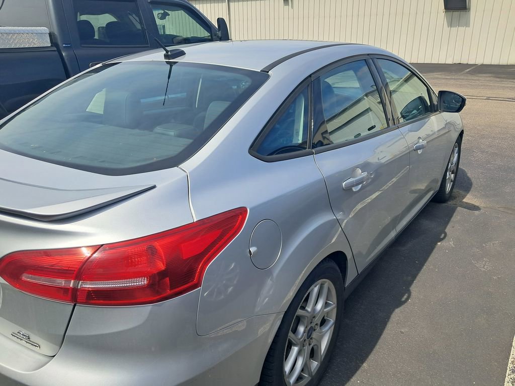 Used 2015 Ford Focus SE w/ Equipment Group 201A image 7