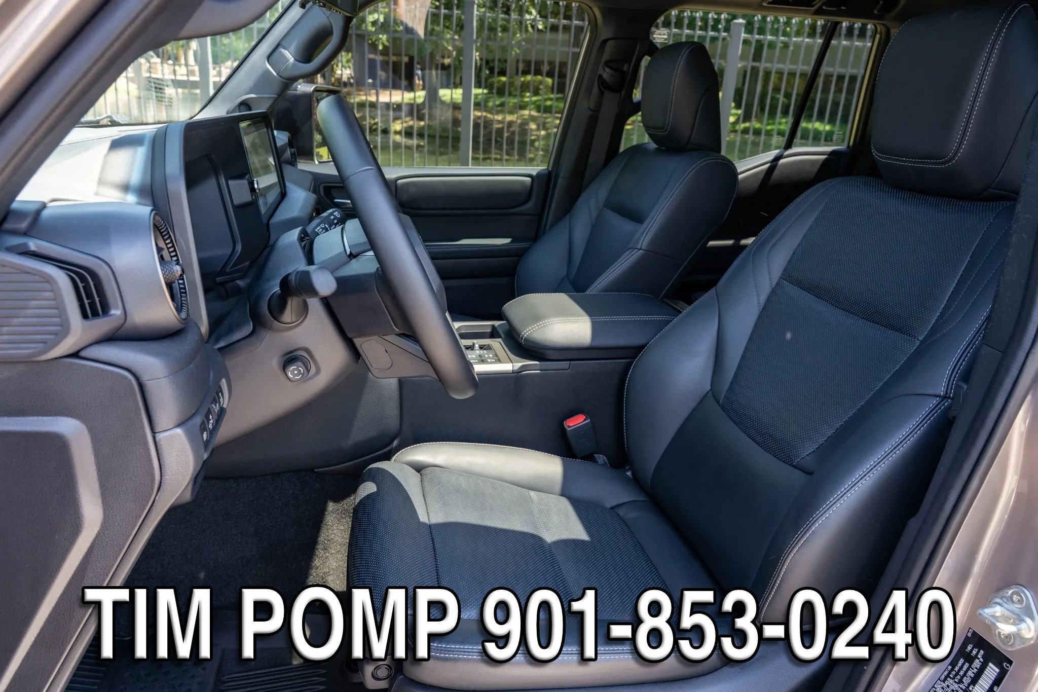 Used 2025 Toyota Land Cruiser w/ Premium Package AWD/4WD image 11