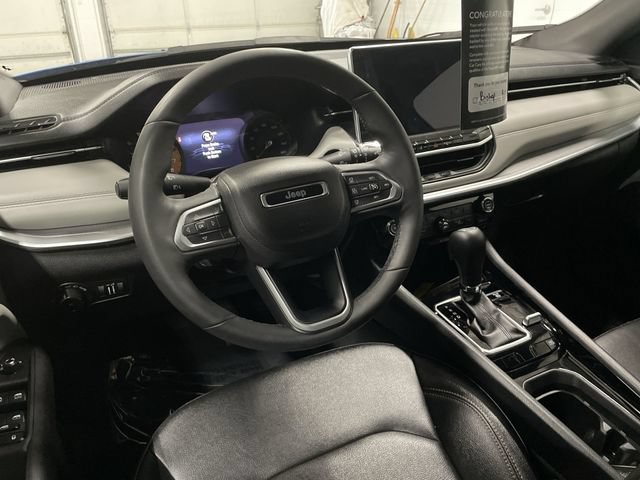 Used 2024 Jeep Compass Limited AWD/4WD image 17