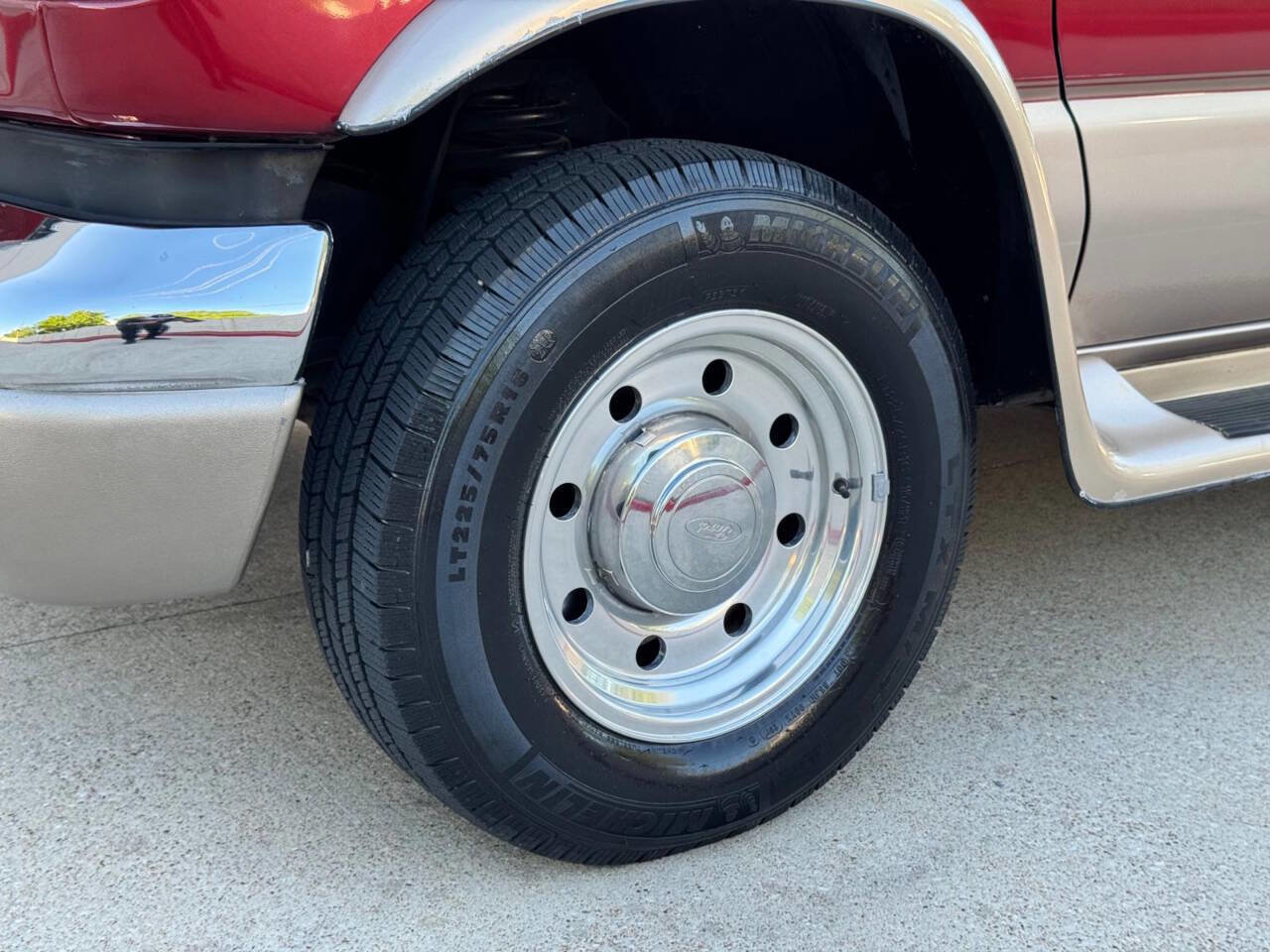 Used 1999 Ford E-250 and Econoline 250 RWD image 24