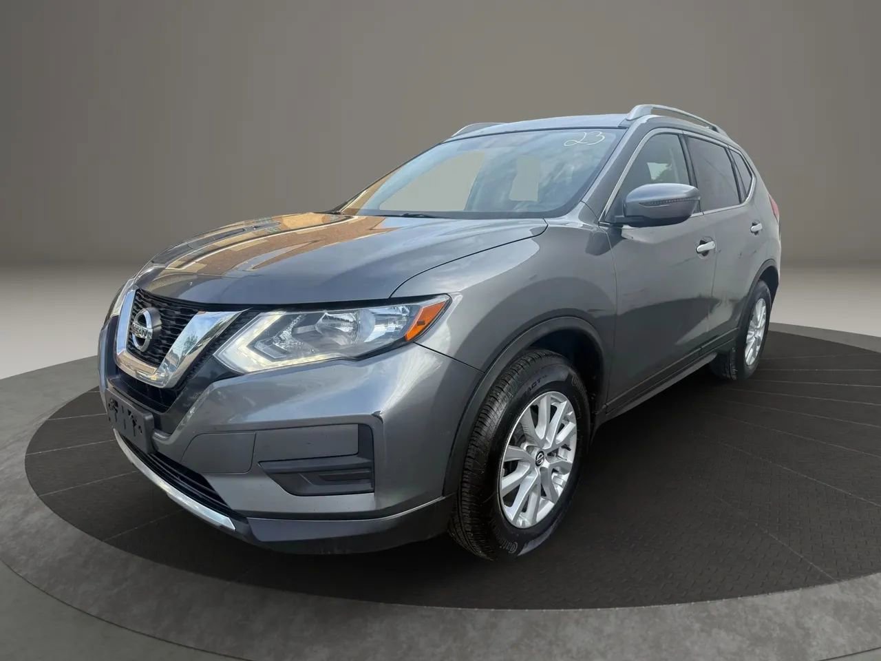 Used 2017 Nissan Rogue SV