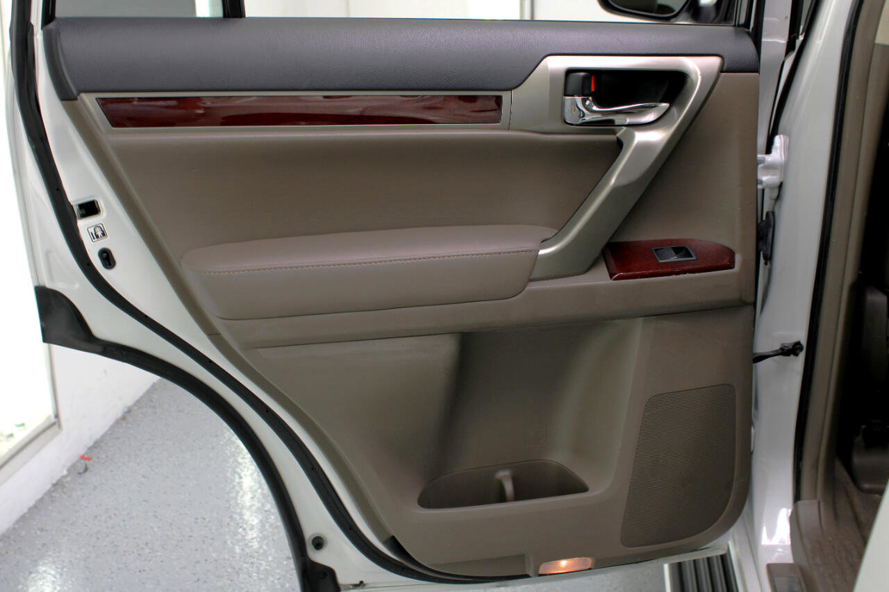 Used 2016 Lexus GX 460 Premium image 42