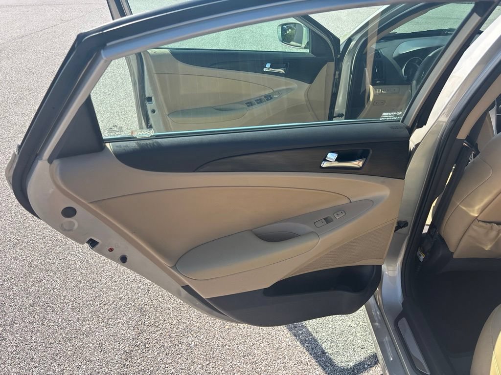 Used 2011 Hyundai Sonata Limited FWD image 30